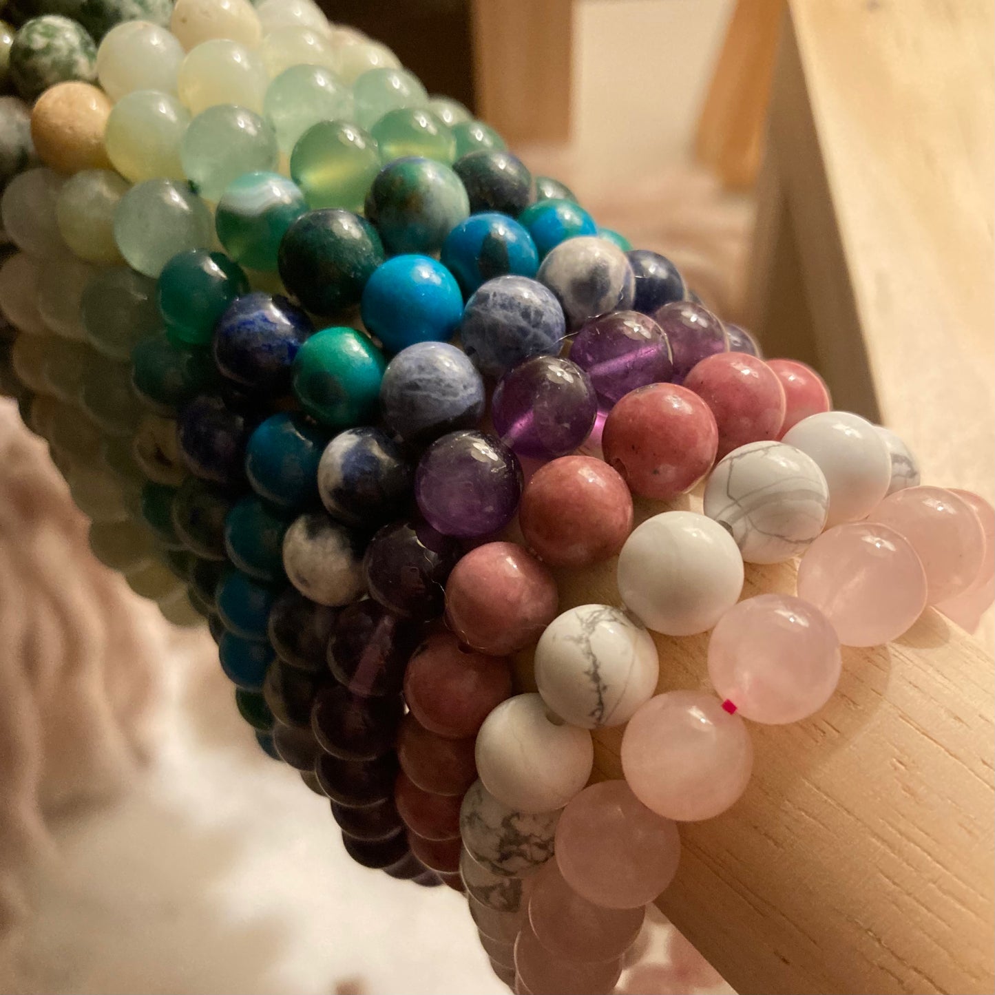 Howlite 8mm Round Bead Bracelet