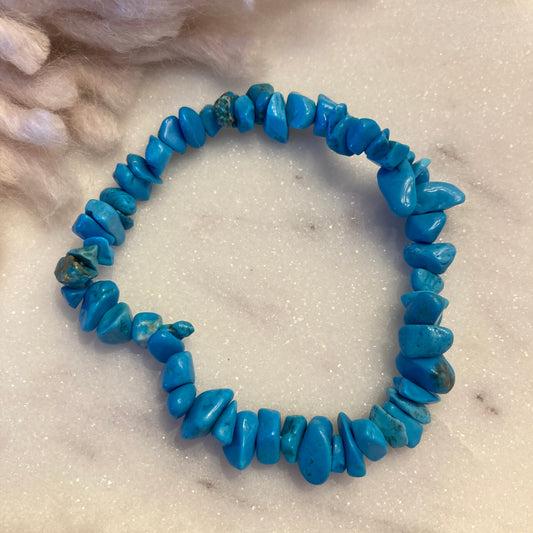 Howlite (Turquoise) Crystal Chip Bracelet